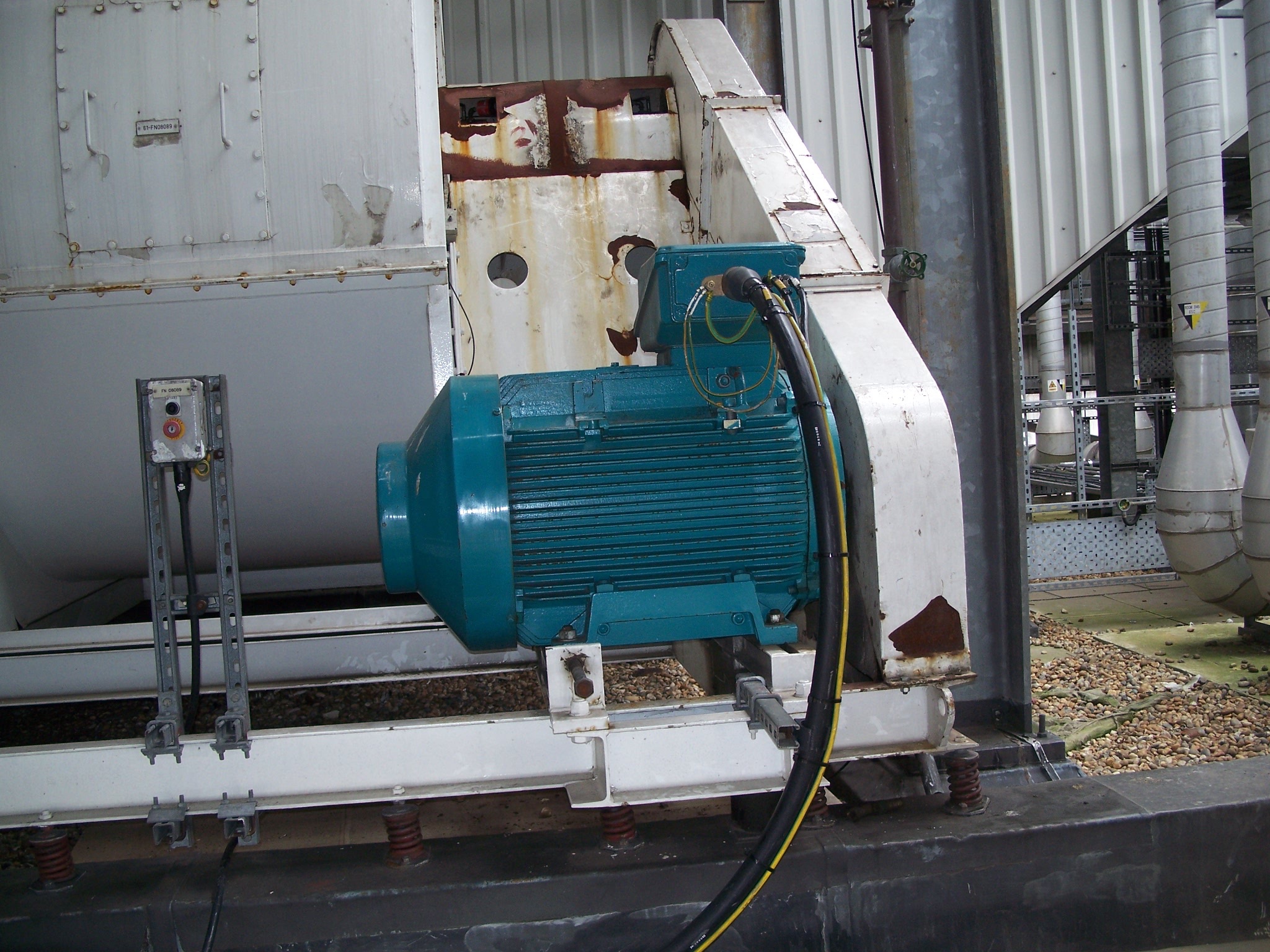 motor-fan-on-site-essex